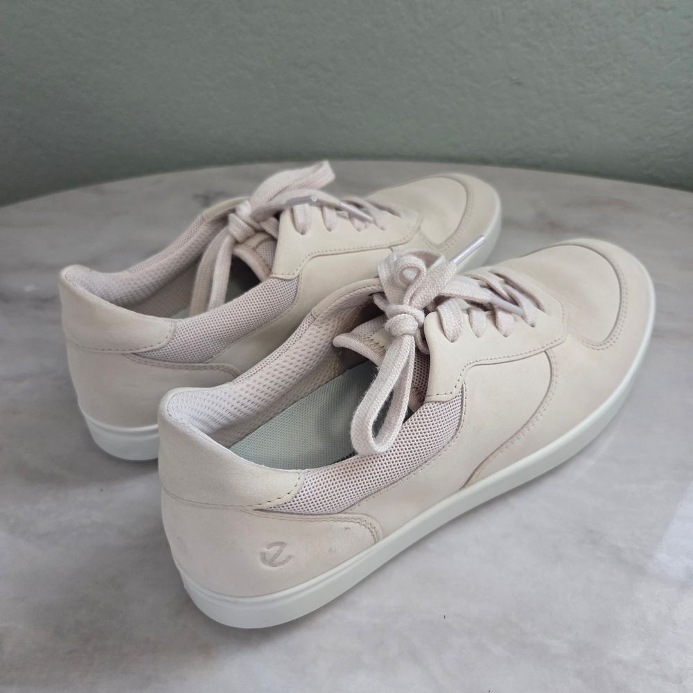 ECCO Women's Leisure Retro Lace Up Comfort Sneaker Size EU 38 US7-7.5 - Picture 5 of 10